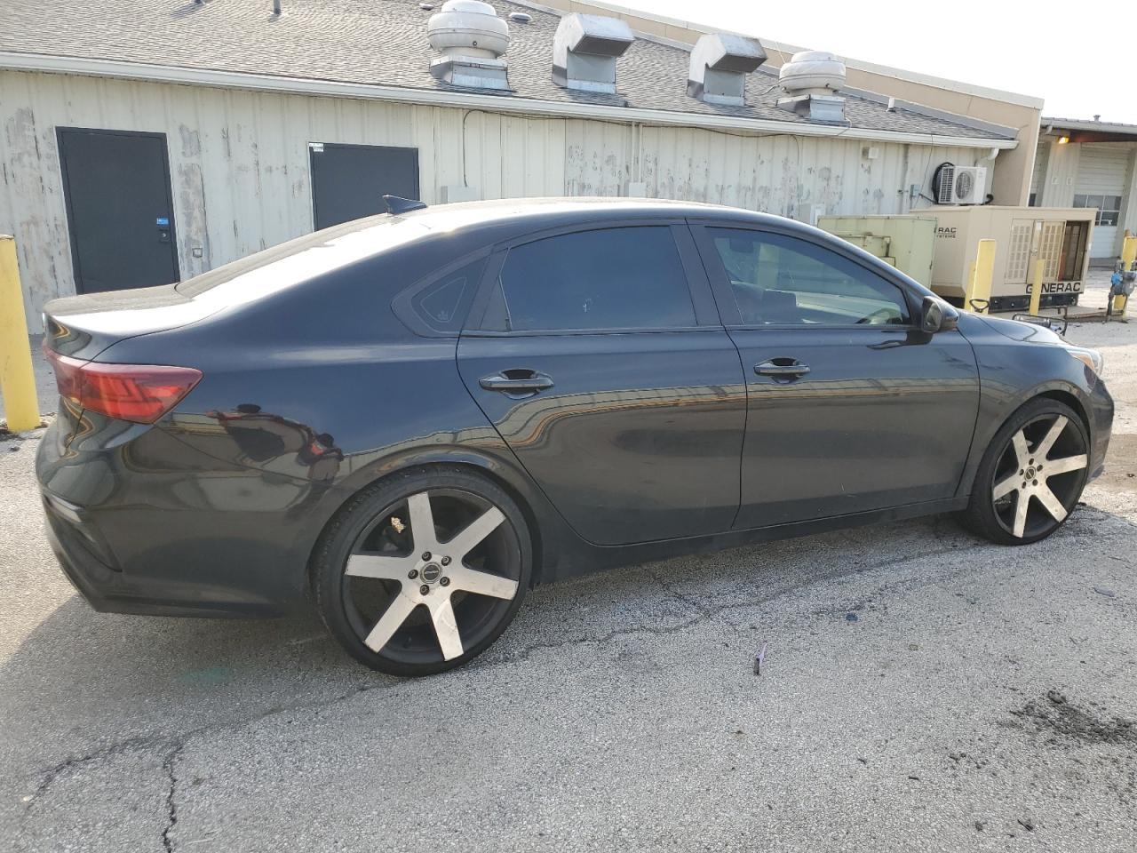 2020 Kia Forte Fe - Фото 3