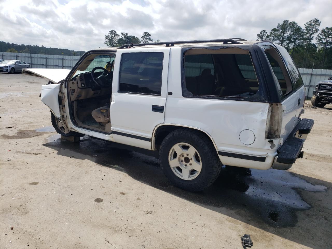 1999 Chevrolet Tahoe K1500 - Image 2