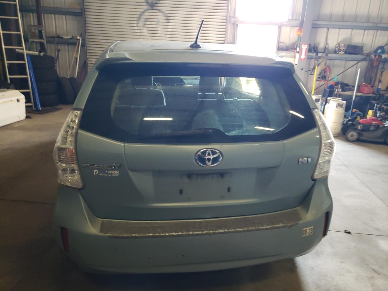 2014 Toyota Prius V - Image 6