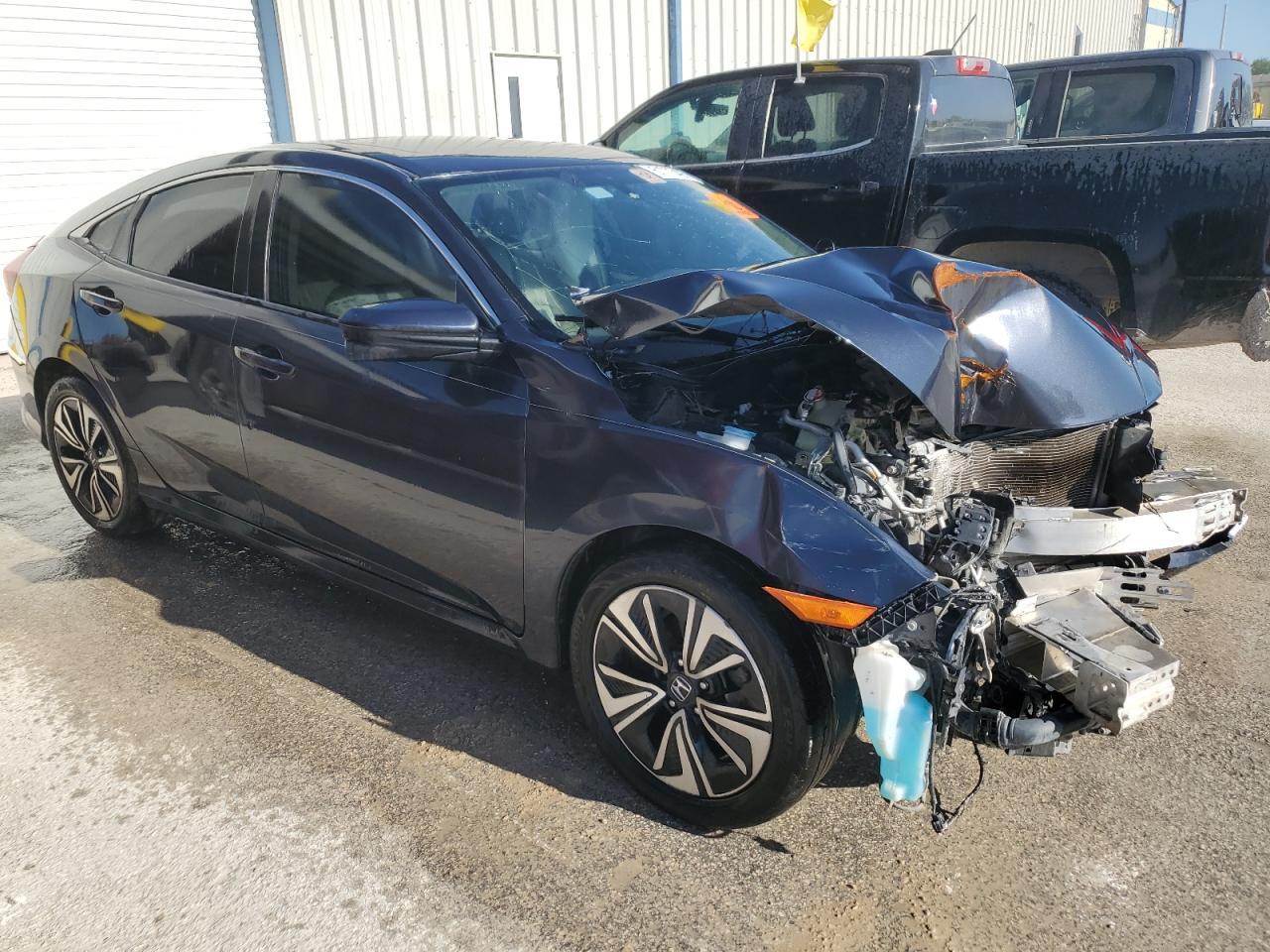 2017 Honda Civic Ex - Image 4