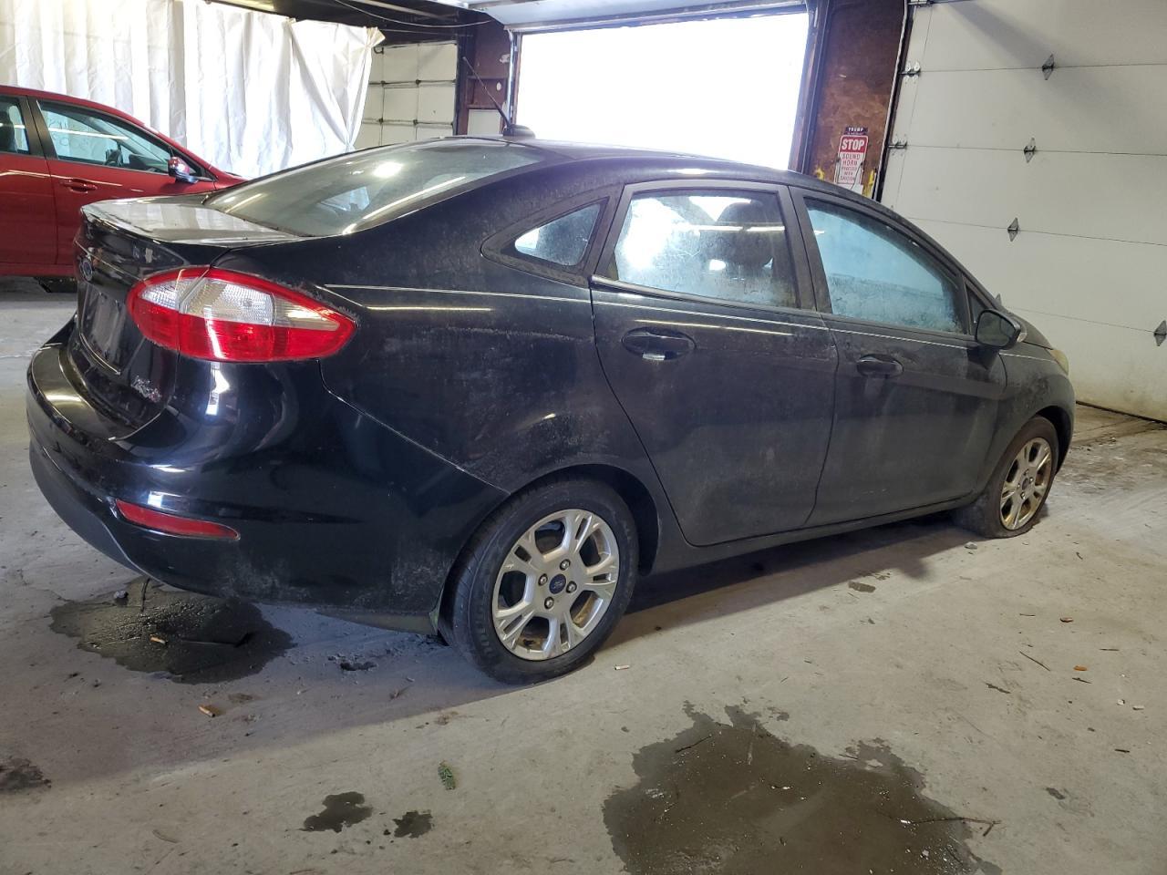 2014 Ford Fiesta Se - Фото 3