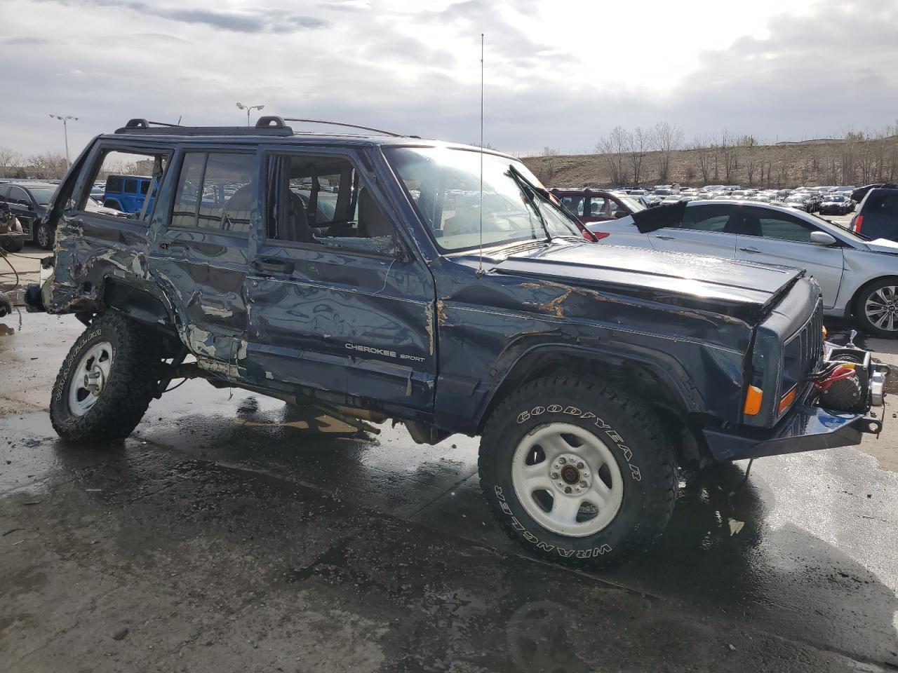2000 Jeep Cherokee Sport - Image 4