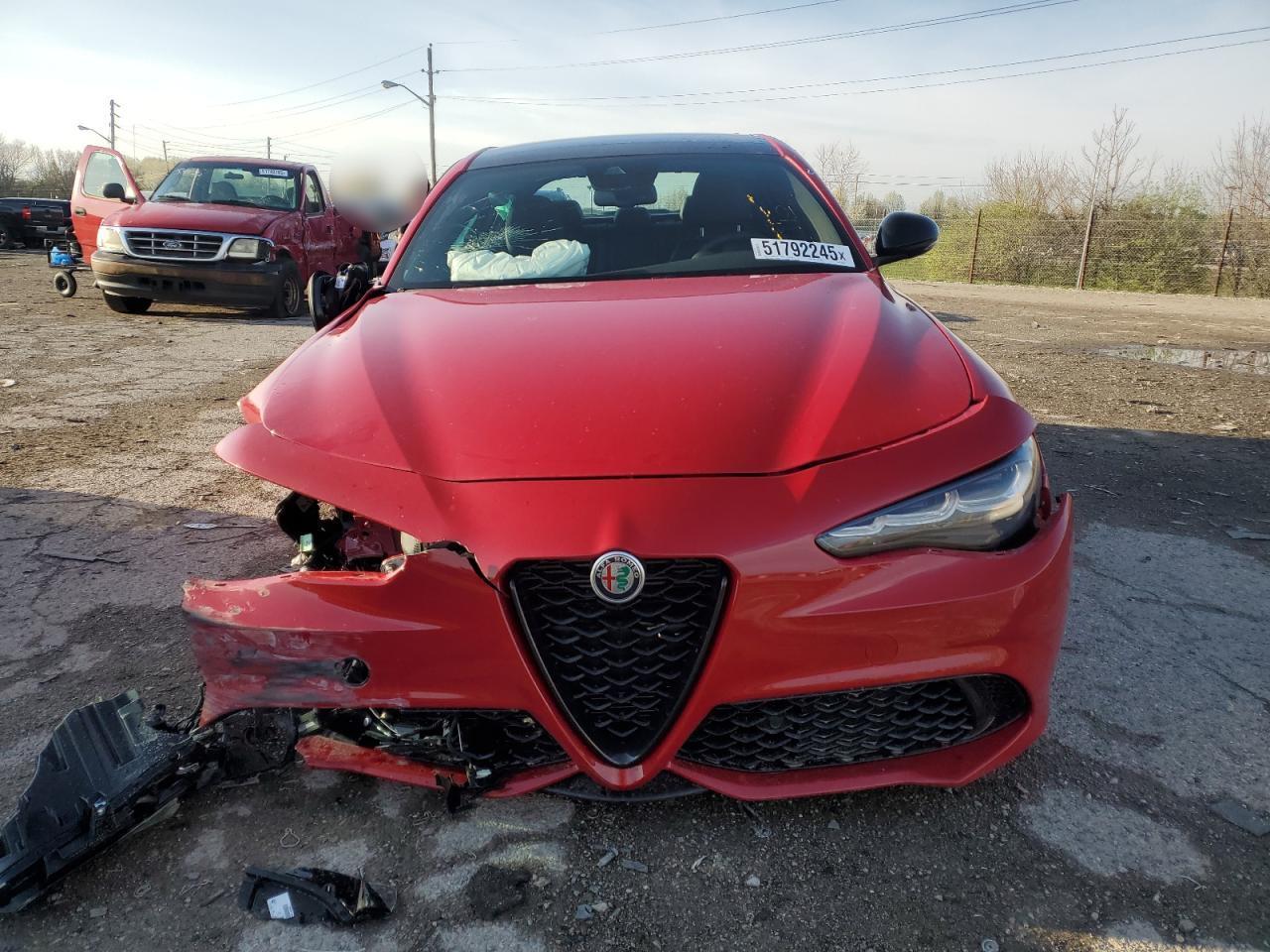 2024 Alfa Romeo Giulia Ti - Фото 5