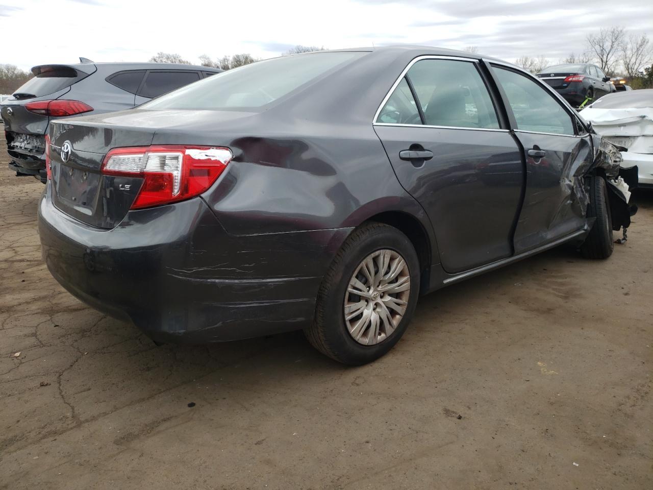 2013 Toyota Camry L - Image 3