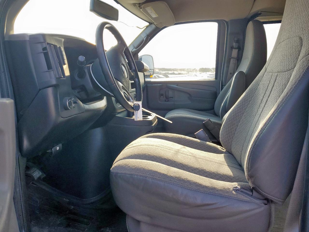 2012 GMC Savana G2500 - Фото 7