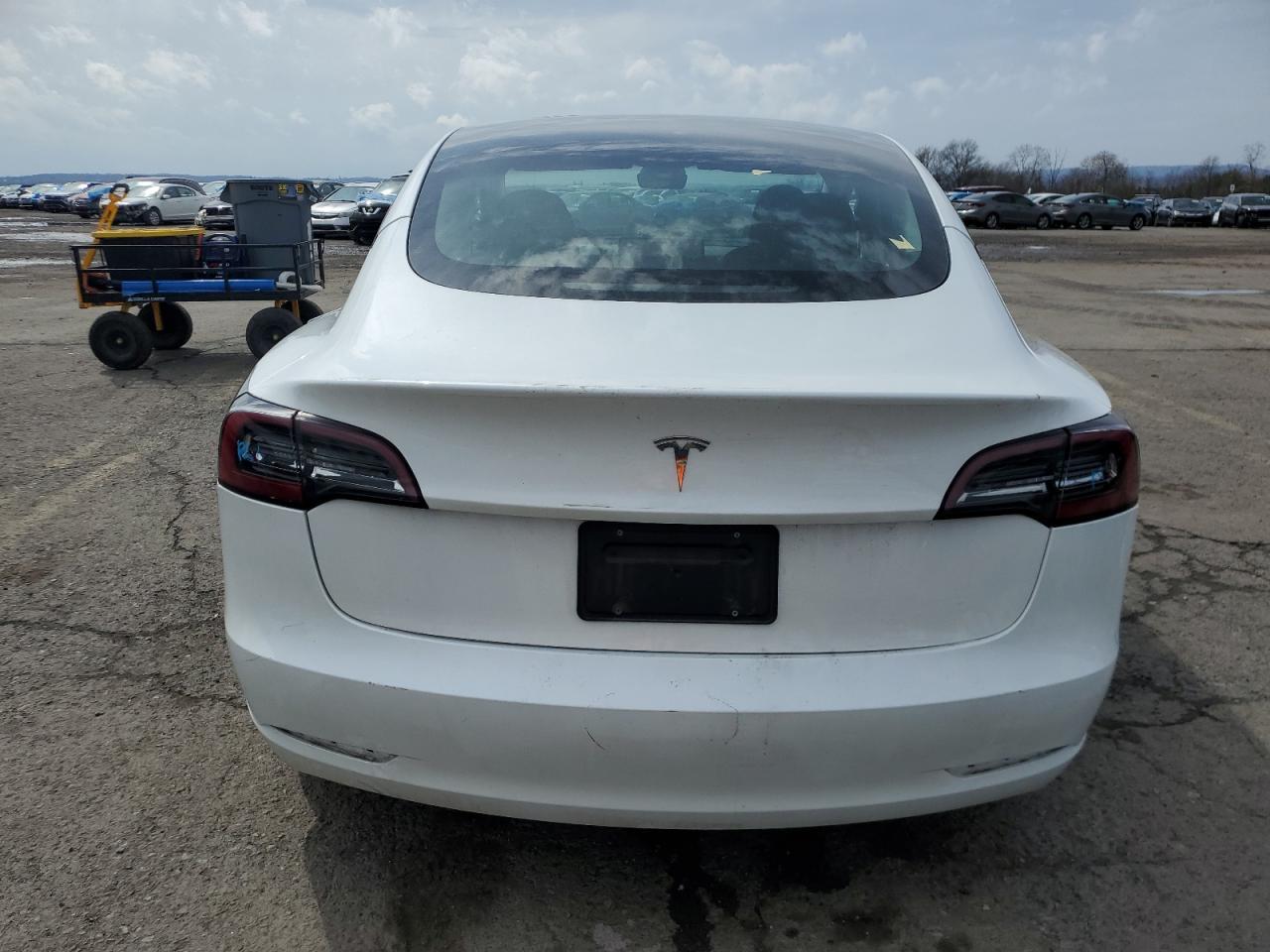 2023 Tesla Model 3 - Фото 6