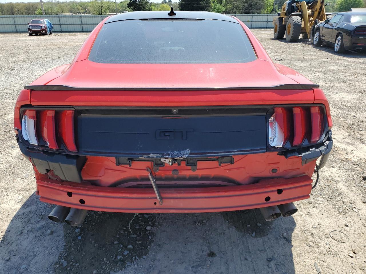 2020 Ford Mustang Gt - Фото 6
