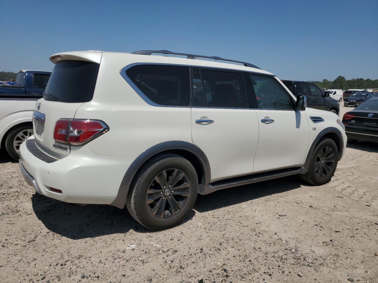 2017 Nissan Armada Platinum - Фото 3