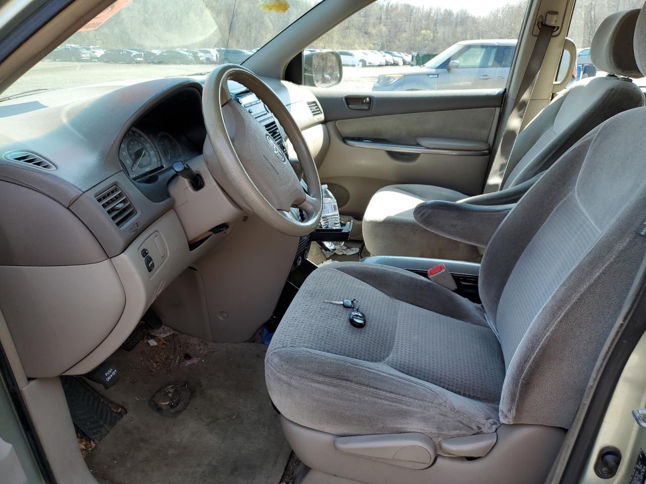 2006 Toyota Sienna Ce - Фото 7