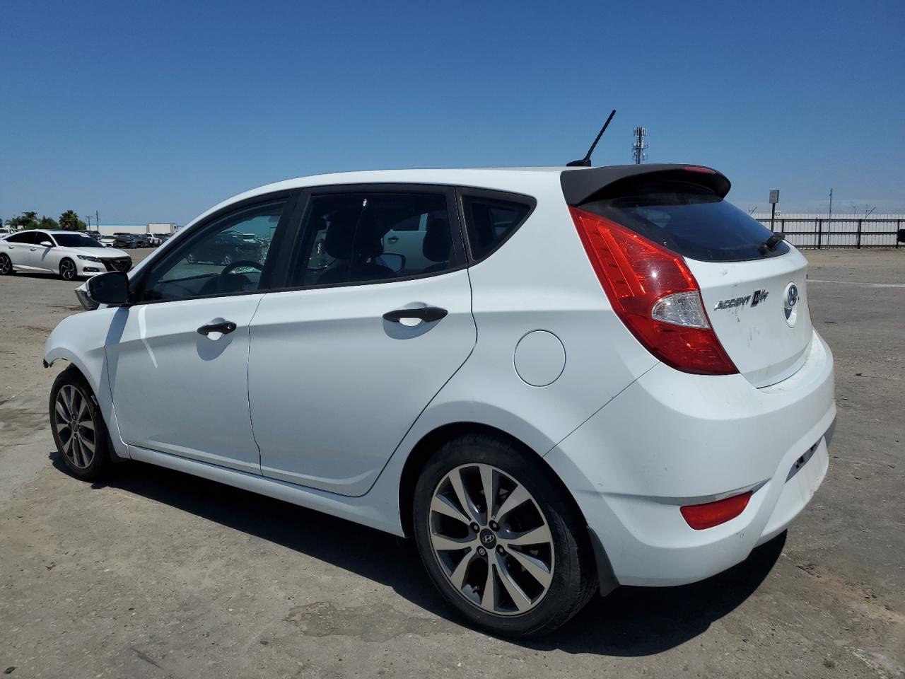 2015 Hyundai Accent Gls - Фото 2