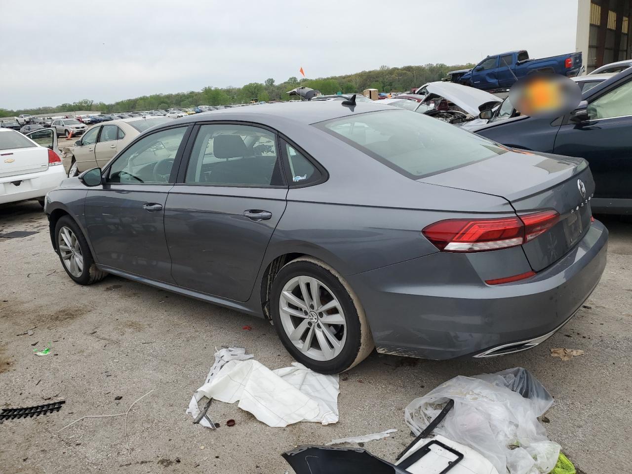 2021 Volkswagen Passat S - Фото 2