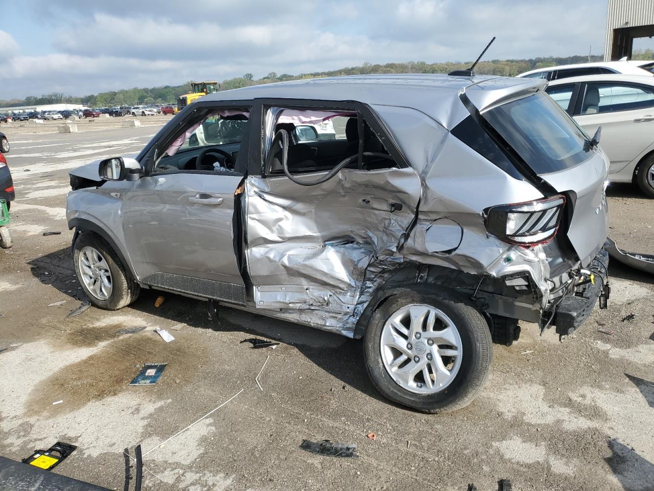2024 Hyundai Venue Se - Фото 2