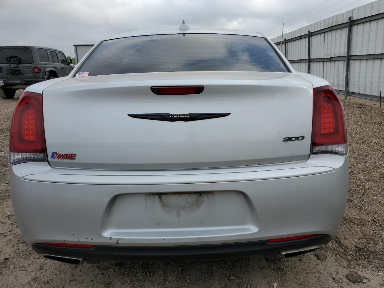 2023 Chrysler 300 Touring - Image 6