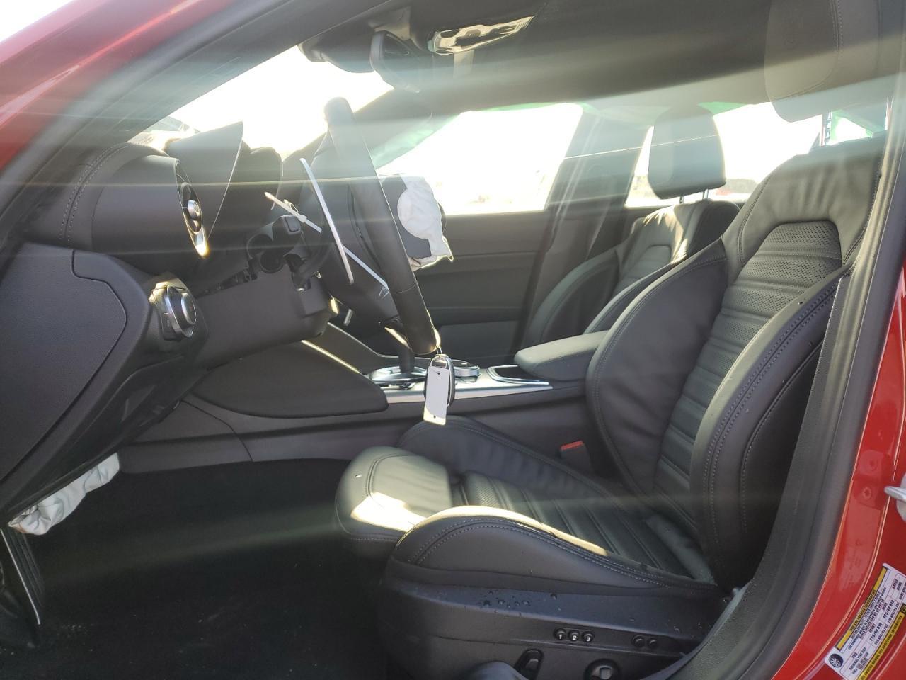 2024 Alfa Romeo Giulia Ti - Фото 7