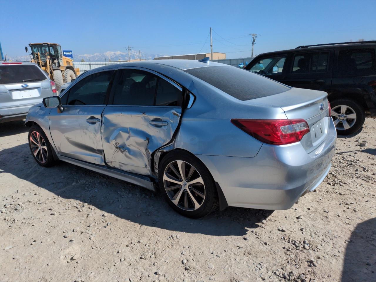 2016 Subaru Legacy 2.5I Limited - Фото 2