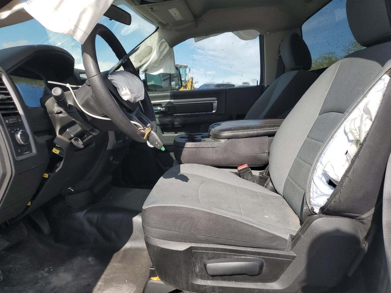 2022 Ram 1500 Classic Tradesman - Фото 7