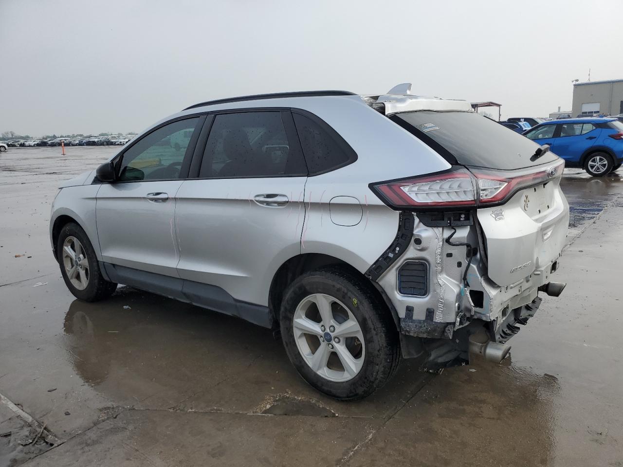 2016 Ford Edge Se - Image 2