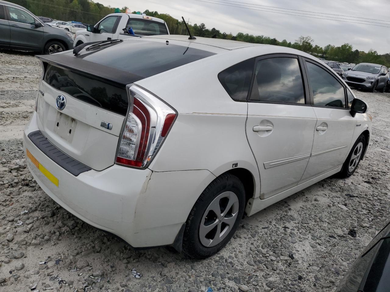 2013 Toyota Prius - Фото 3
