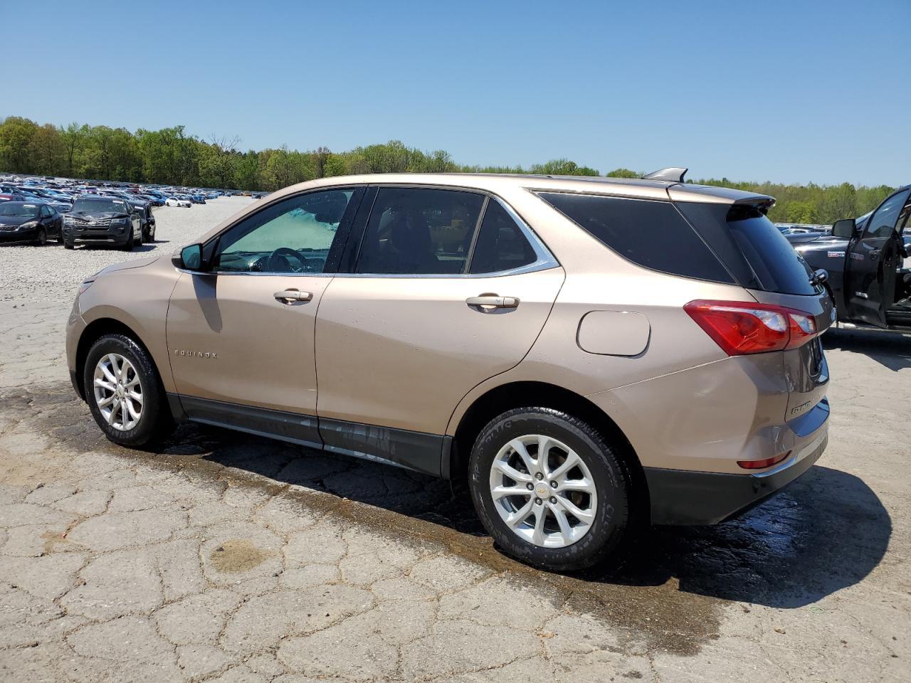 2018 Chevrolet Equinox Lt - Image 2