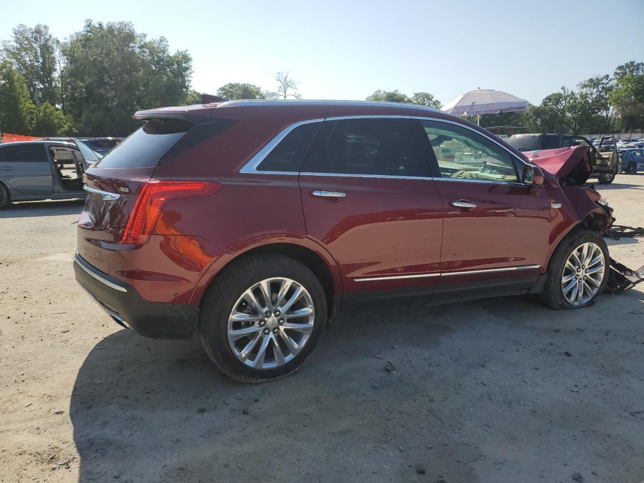 2017 Cadillac Xt5 Platinum - Фото 3