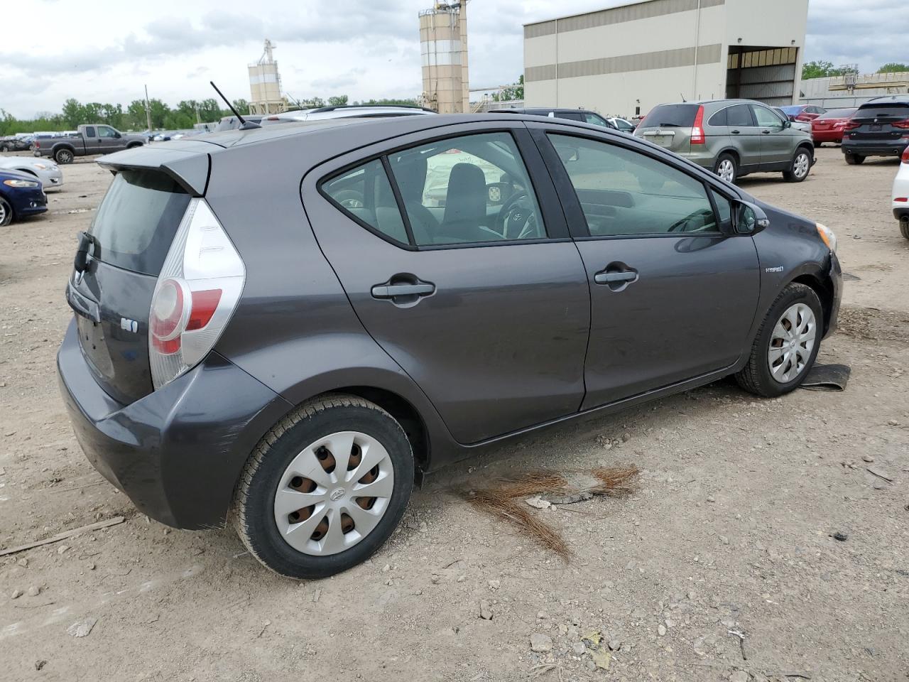 2014 Toyota Prius C - Фото 3