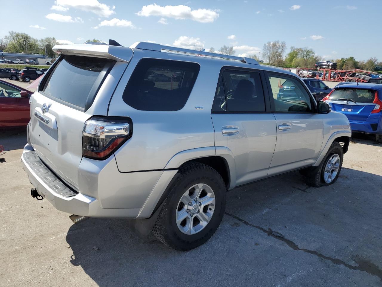 2018 Toyota 4Runner Sr5/Sr5 Premium - Фото 3