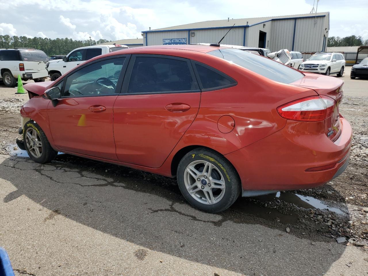 2018 Ford Fiesta Se - Фото 2