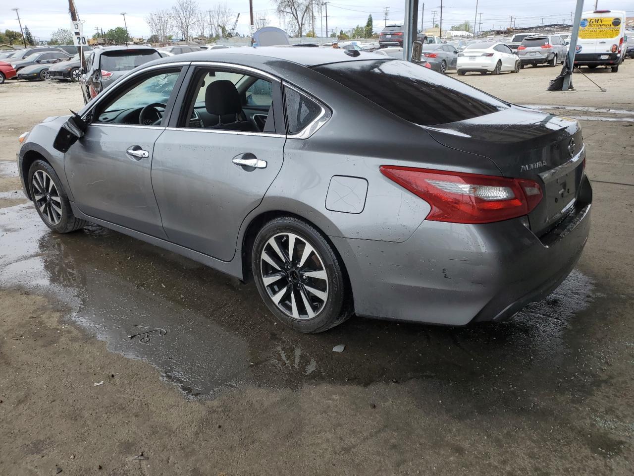 2018 Nissan Altima 2.5 - Фото 2