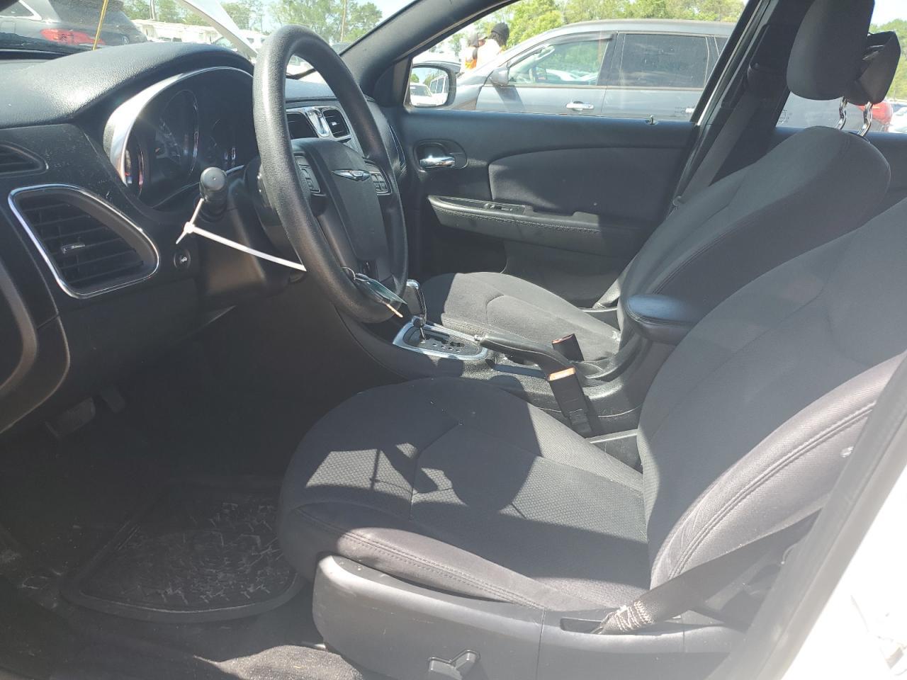 2012 Chrysler 200 Lx - Image 7