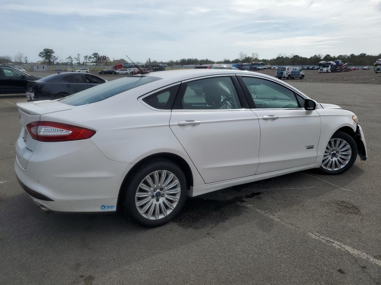 2014 Ford Fusion Titanium Phev - Фото 3