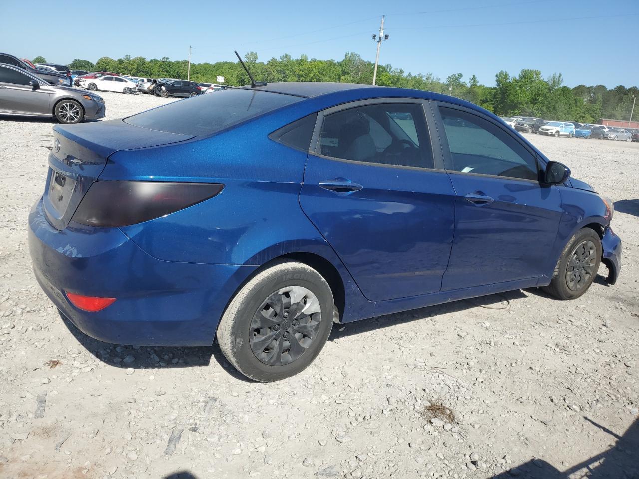 2016 Hyundai Accent Se - Фото 3