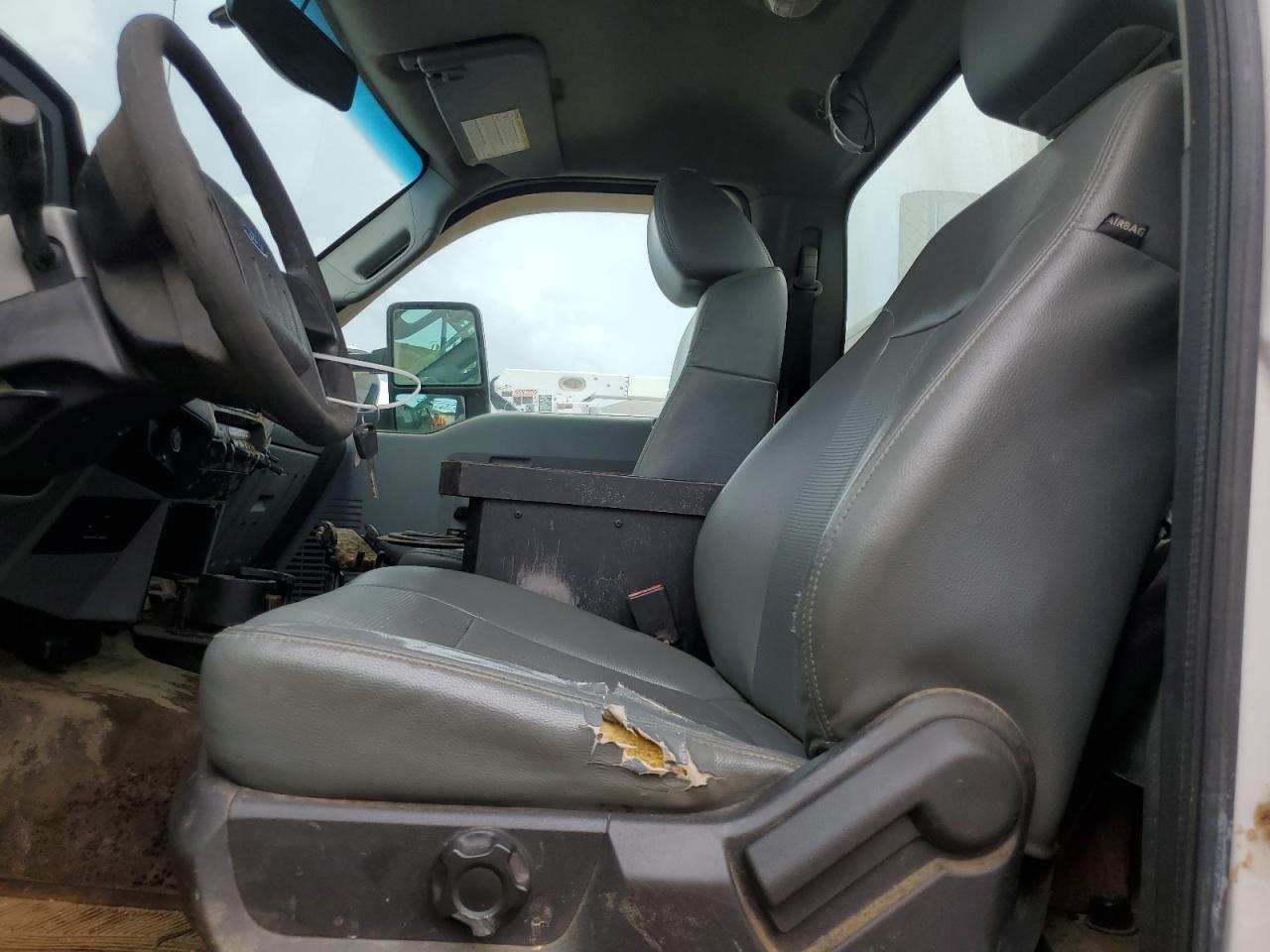 2013 Ford F450 Super Duty - Image 7