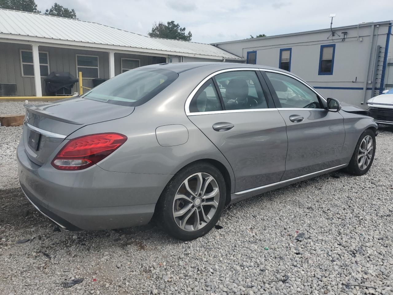 2016 Mercedes-Benz C 300 - Фото 3