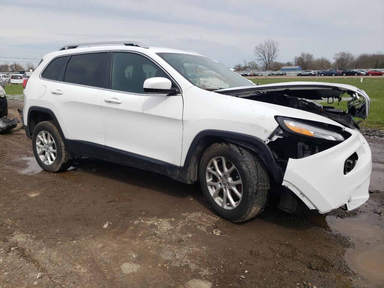 2016 Jeep Cherokee Latitude - Image 4