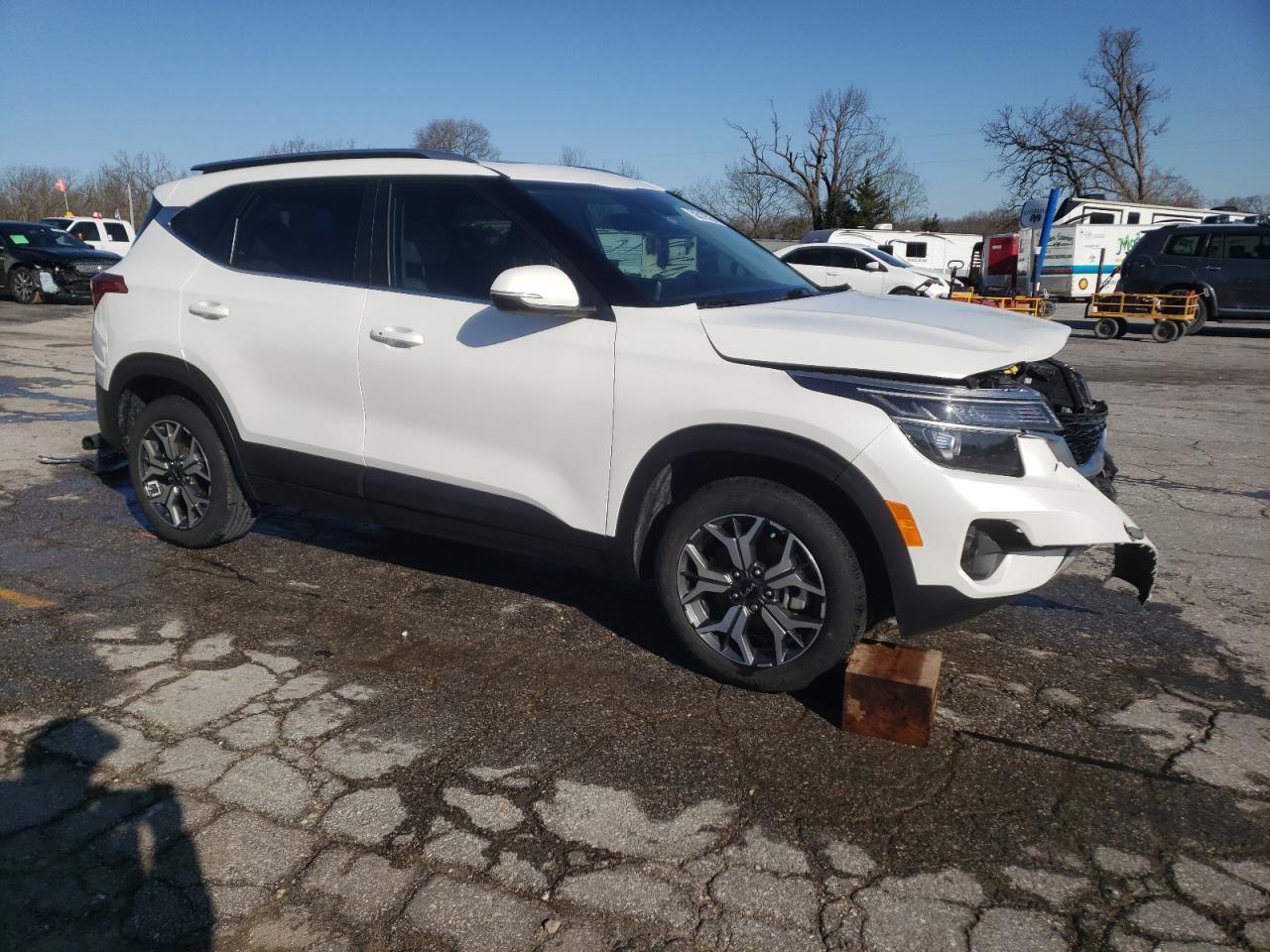 2023 Kia Seltos Ex - Image 4