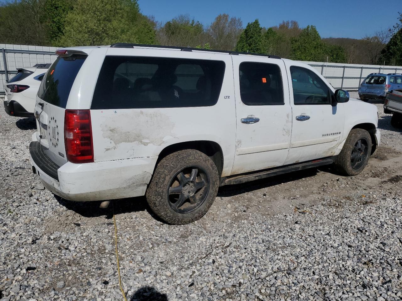 2008 Chevrolet Suburban K1500 Ls - Image 3