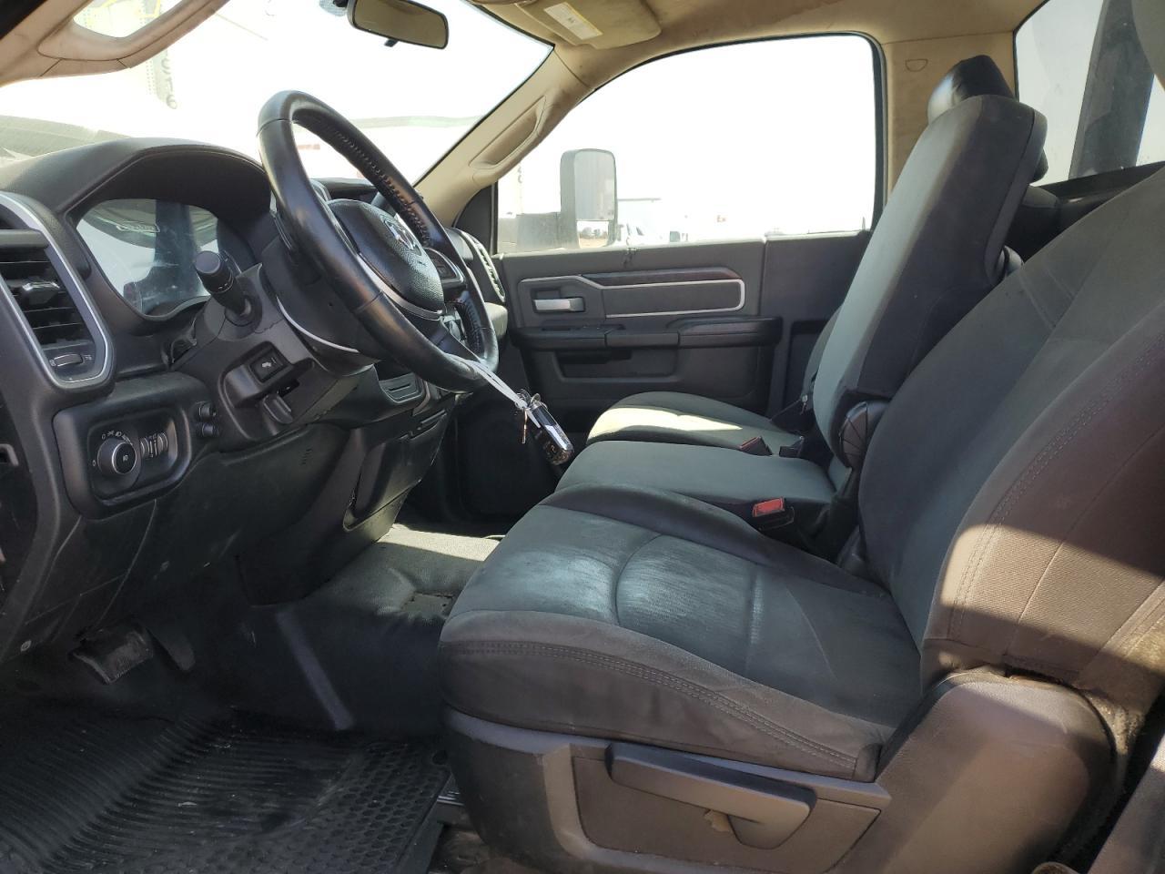 2019 Ram 5500 - Image 7
