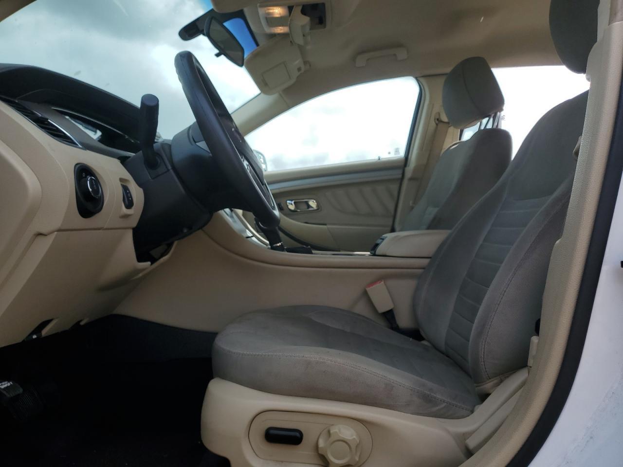 2018 Ford Taurus Se - Image 7