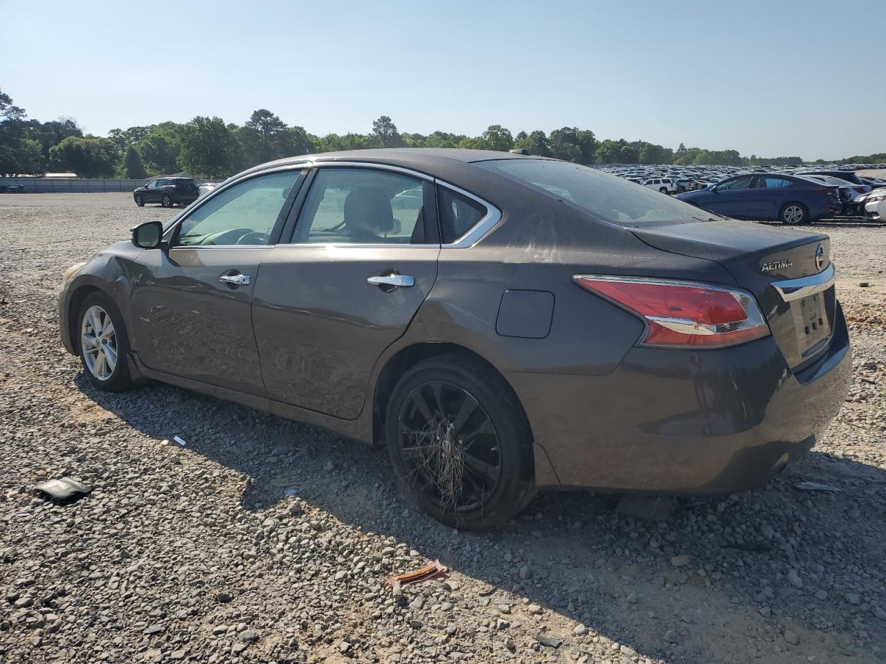 2015 Nissan Altima 2.5 - Image 2
