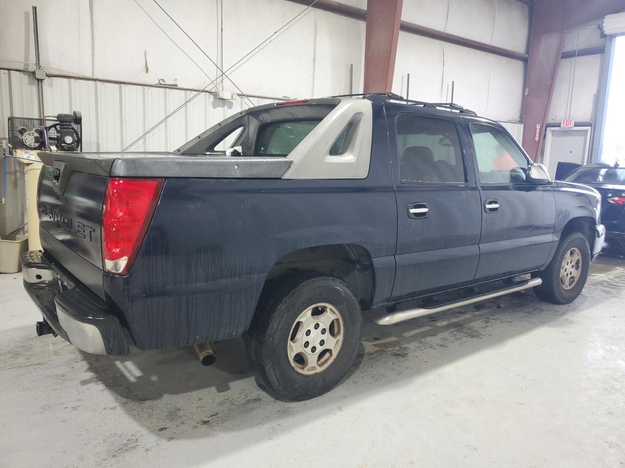 2006 Chevrolet Avalanche C1500 - Image 5