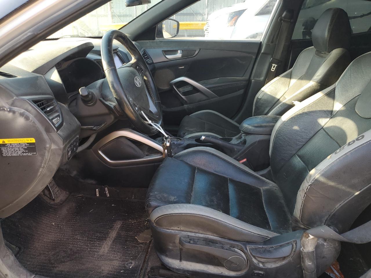 2016 Hyundai Veloster Turbo - Image 7