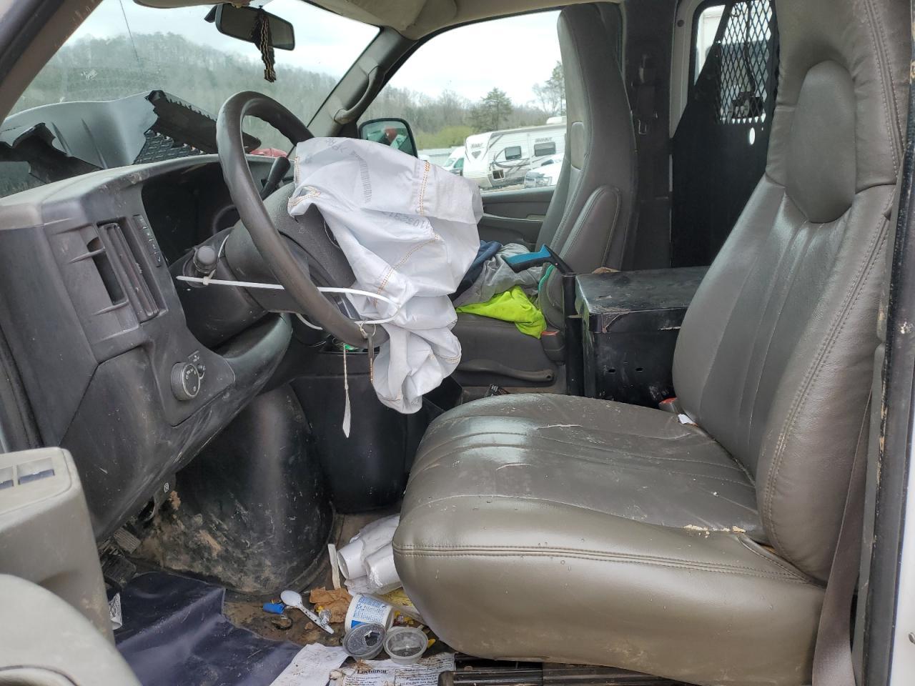 2008 Chevrolet Express G1500 - Image 7