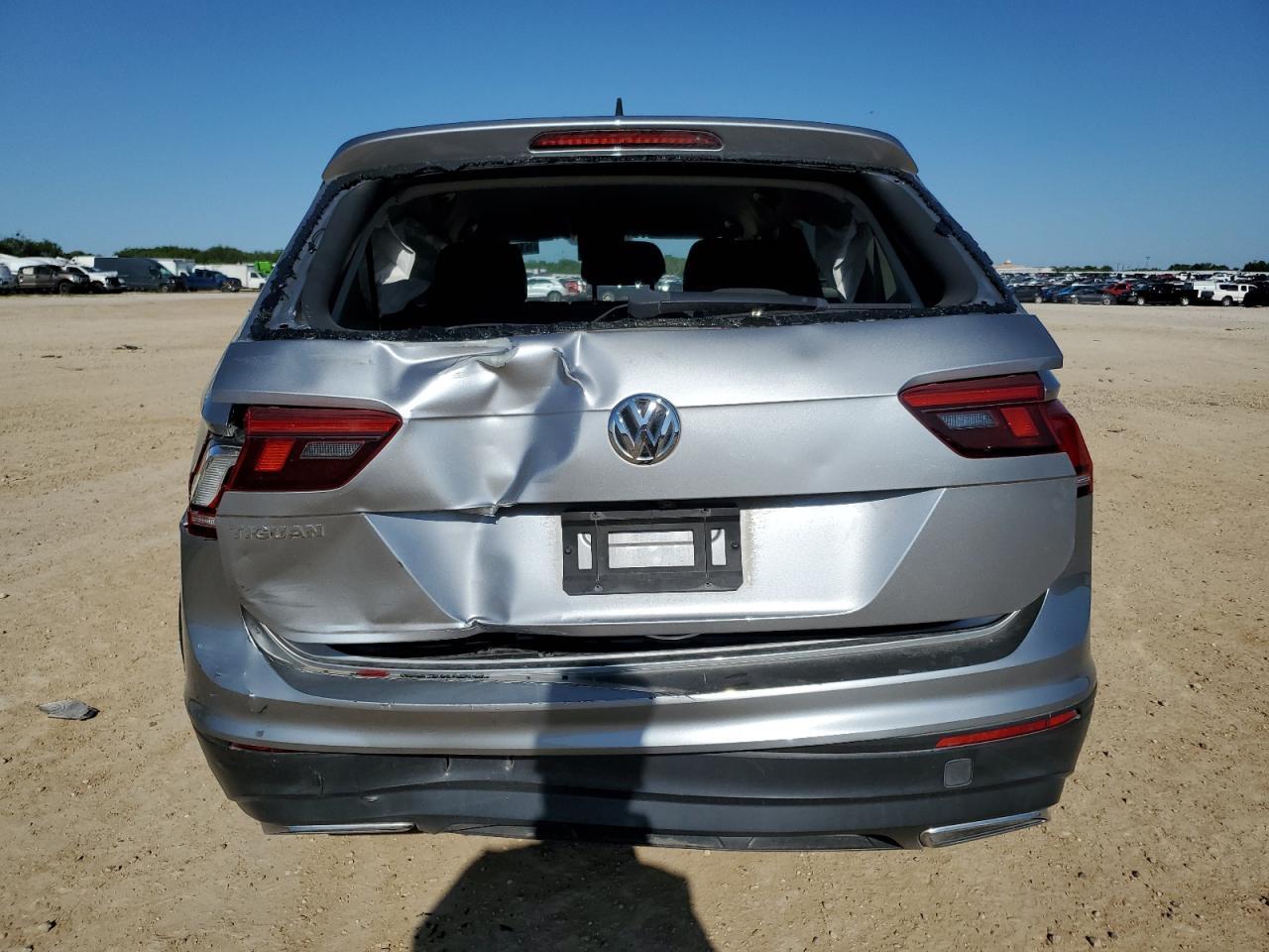 2020 Volkswagen Tiguan S - Фото 6