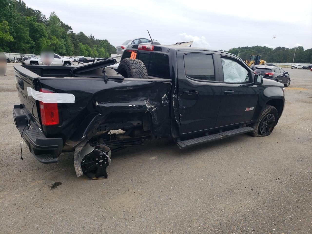 2022 Chevrolet Colorado Z71 - Фото 3