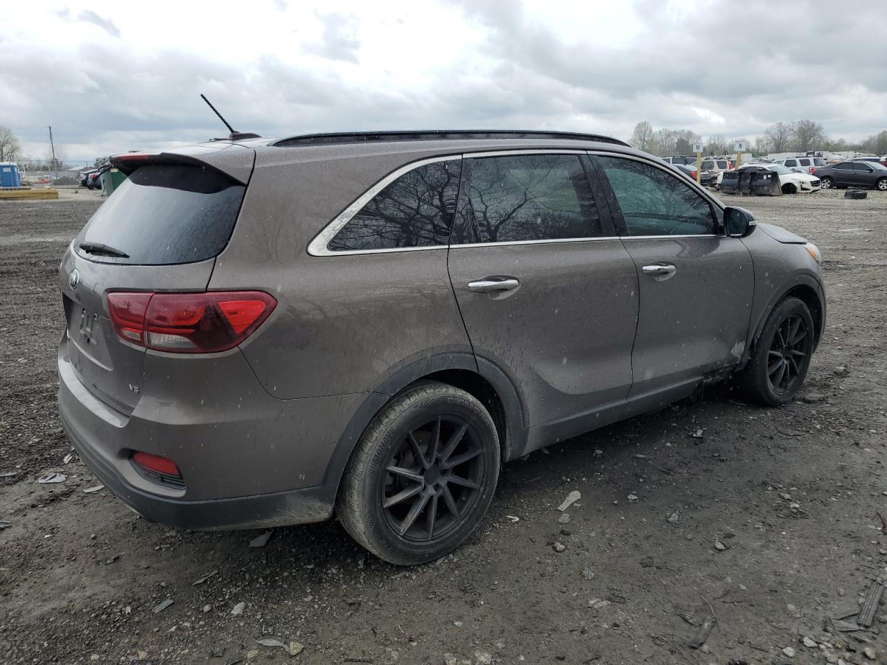 2020 Kia Sorento S - Фото 3