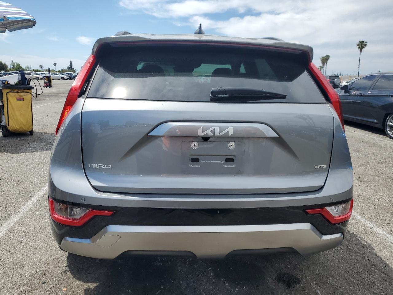 2023 Kia Niro Ex - Image 6
