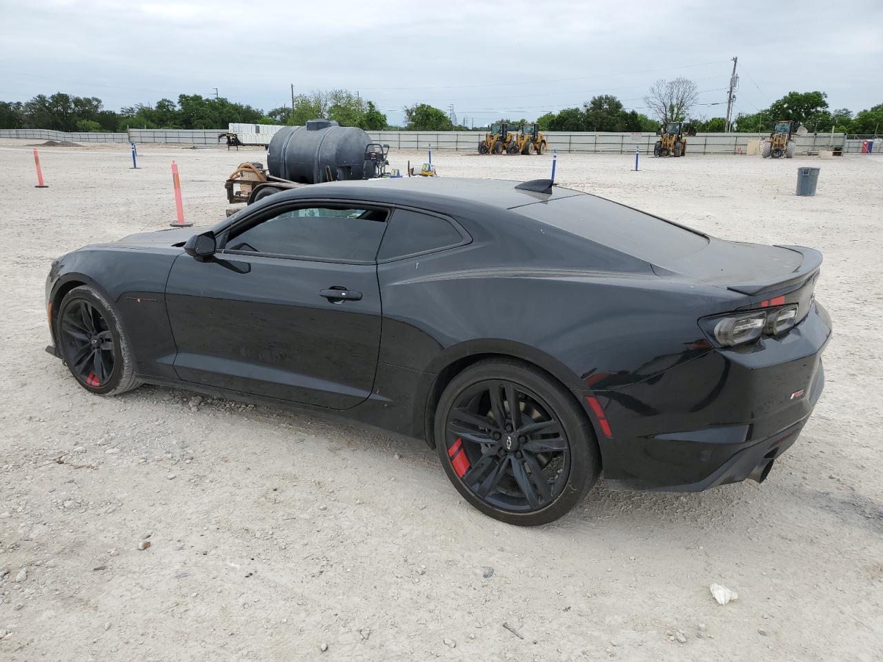 2023 Chevrolet Camaro Lt1 - Image 2