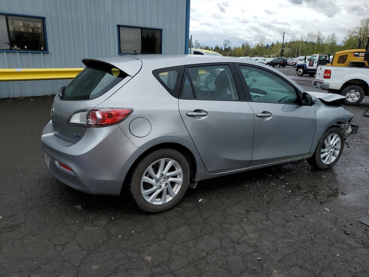 2012 Mazda 3 I - Image 3