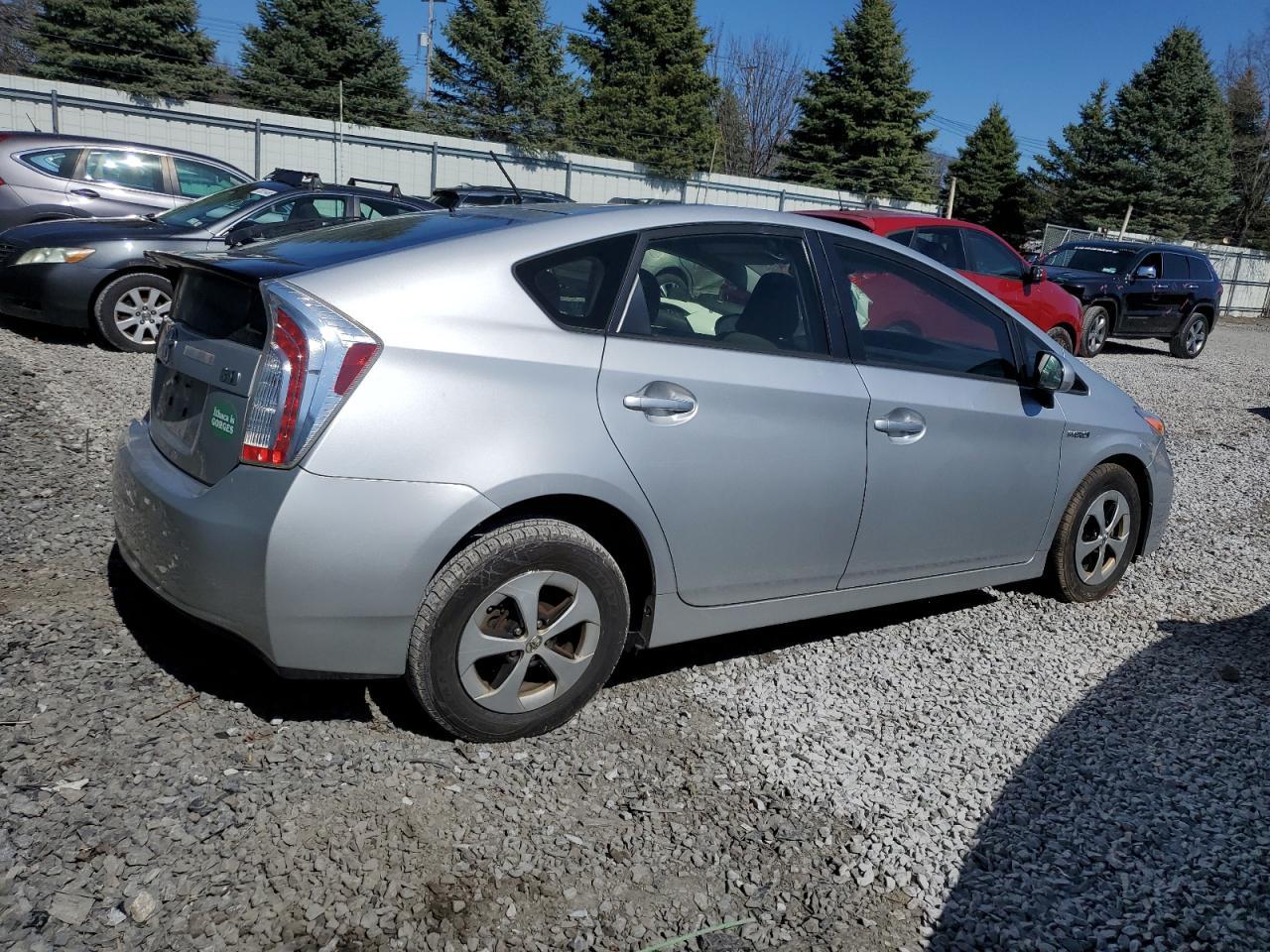2014 Toyota Prius - Фото 3