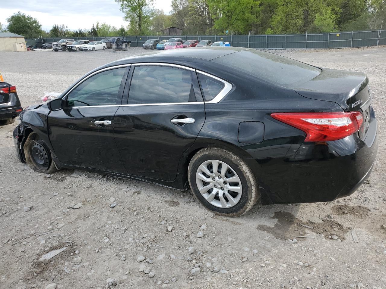 2017 Nissan Altima 2.5 - Фото 2